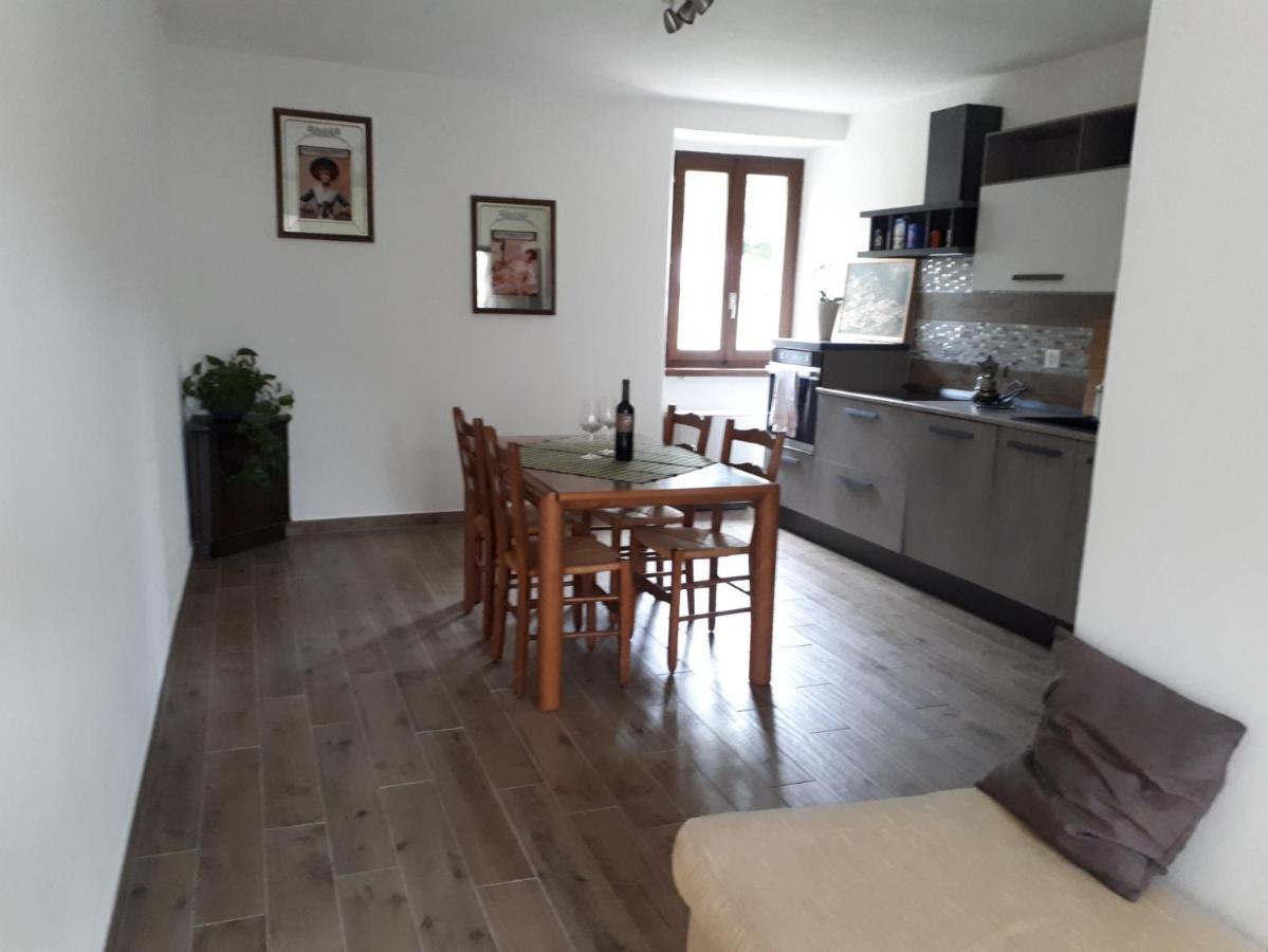B&B Appartamenti Chez Patty Castel San Pietro Exteriér fotografie
