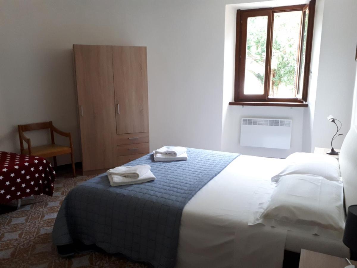 B&B Appartamenti Chez Patty Castel San Pietro Exteriér fotografie